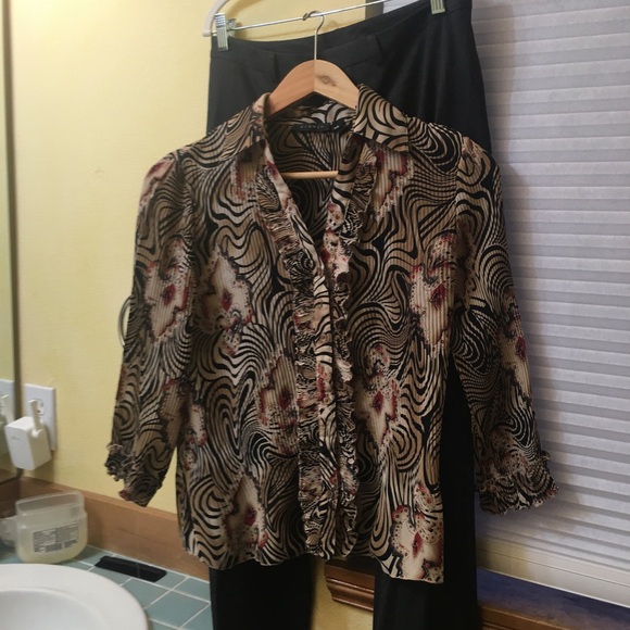 Absolutely gorgeous colorful top - Picture 3 of 8